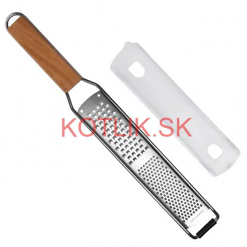 Strúhadlo ploche na syr s drevenou rukoväťou