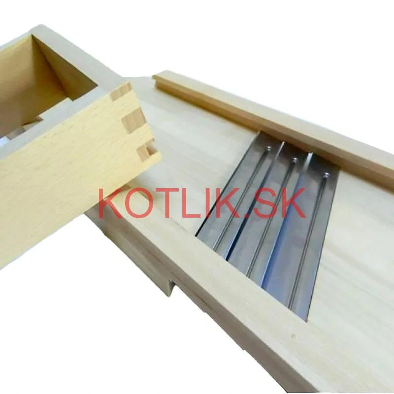 Ručný drevený krájač kapusty 3 nože 56 x 19 cm (malý)