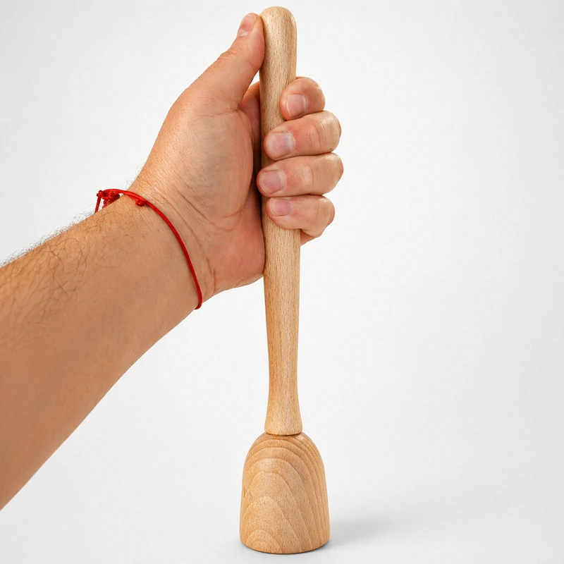 Drevený drvič na zemiaky a zeleninu 30 cm