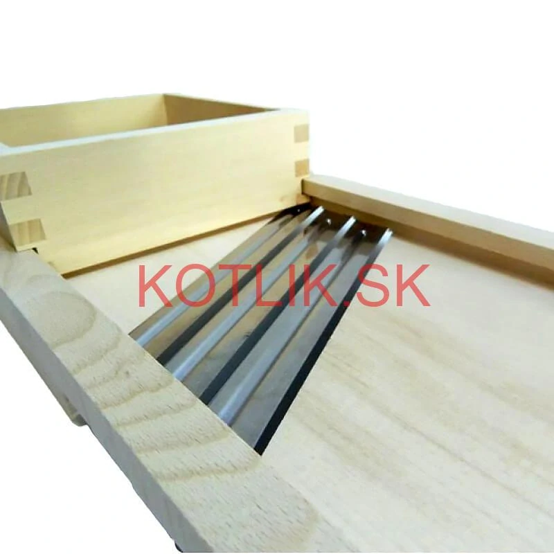 Ručný drevený krájač kapusty 3 nože 66 x 24 cm (stredný)
