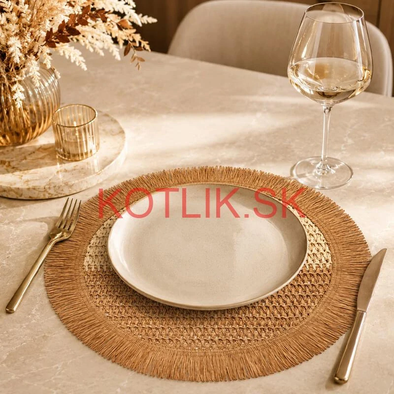 Okrúhla prírodná podložka pod tanier so strapcami 37 cm