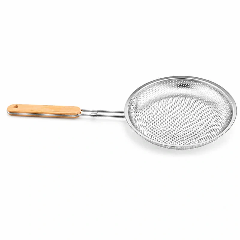 Hliníkové sitko 16 cm s drevenou rúčkou – dĺžka 37,5 cm